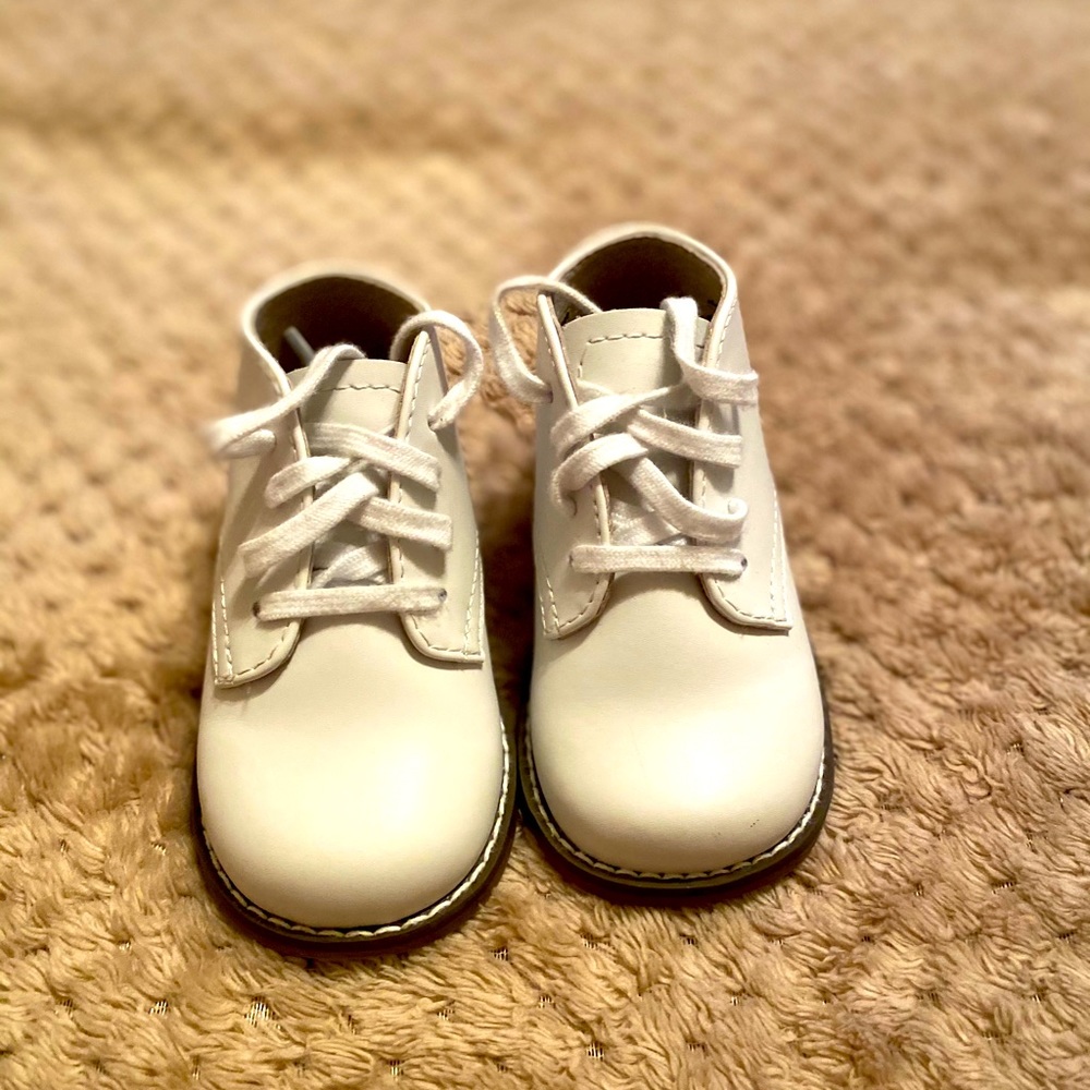 Baby beginning walker shoes in size 4